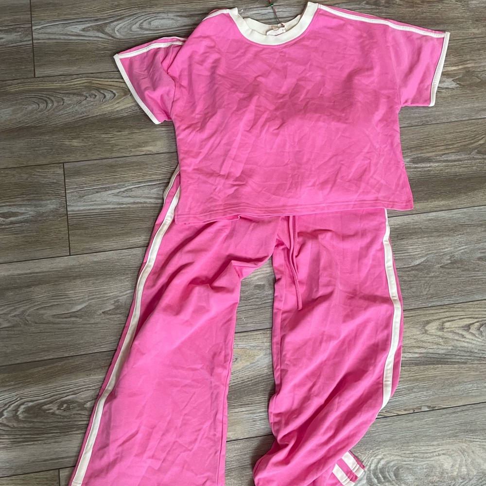 Pink Women's set - Picture 2 of 5